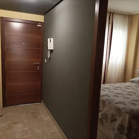 Primera Linea De Mar Apartment *
